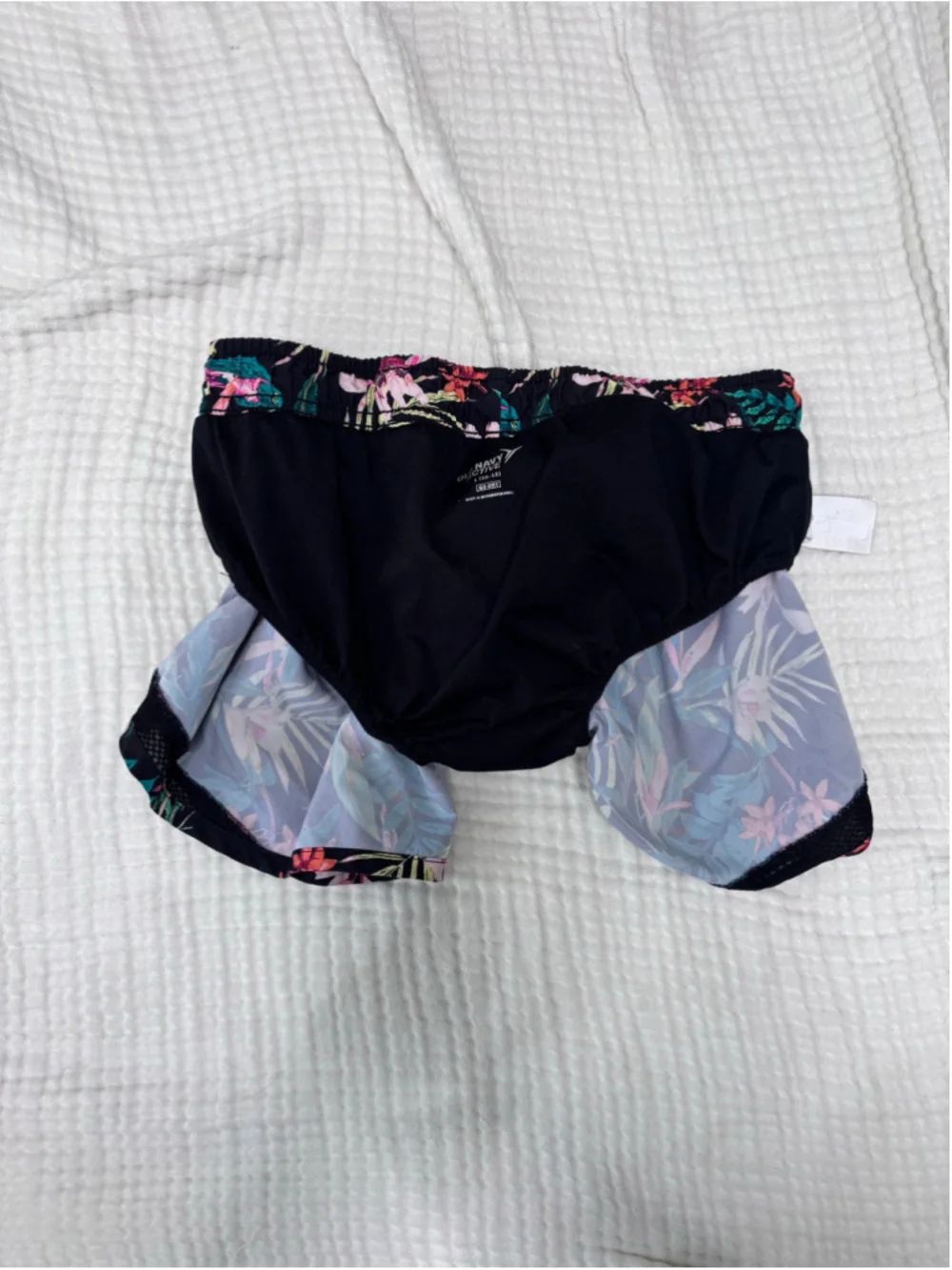 Girls Old Navy Active Floral Shorts Size L Black Green size 10